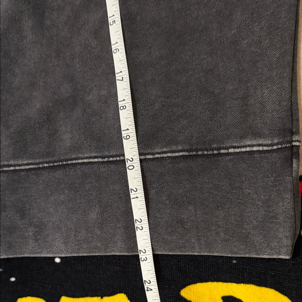 Seint Beauty Cropped Acid Wash Crewneck - Picture 9 of 13